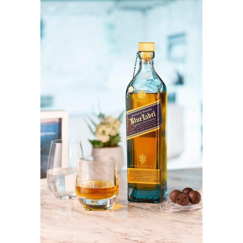 Whisky 20 Anos Johnnie Walker Blue Label 750ml - Whisky - Magazine
